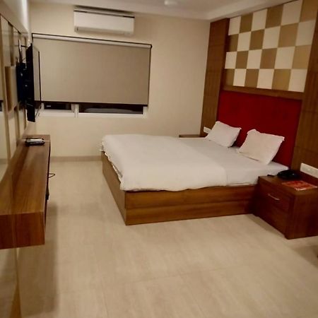 Hotel Avtar @New Delhi Railway Station Bagian luar foto