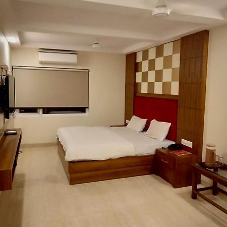 Hotel Avtar @New Delhi Railway Station Bagian luar foto