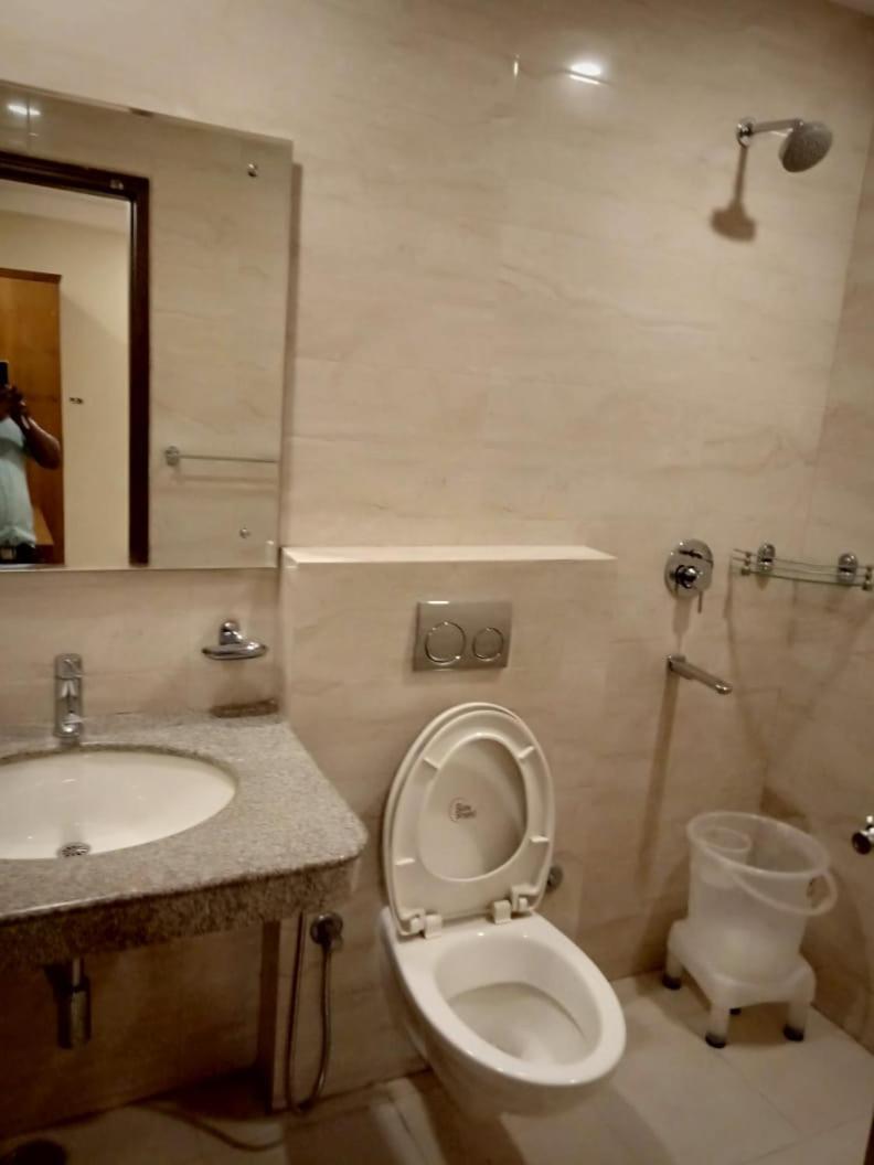 Hotel Avtar @New Delhi Railway Station Bagian luar foto
