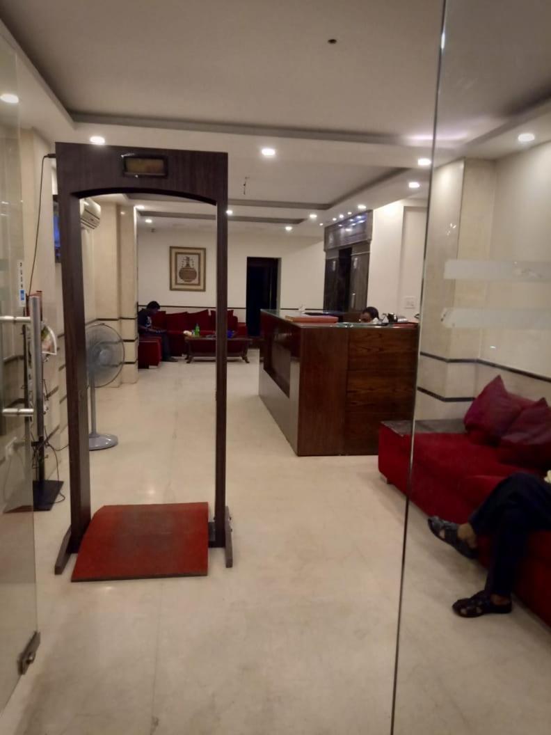 Hotel Avtar @New Delhi Railway Station Bagian luar foto